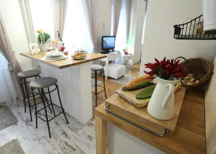 Cozy Vintage Flat By The Basilica * بودابست