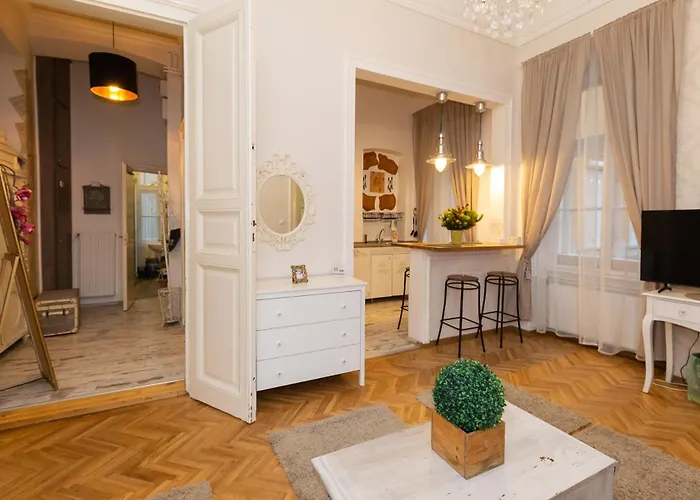 شقة Cozy Vintage Flat By The Basilica