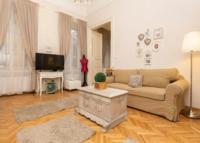 Cozy Vintage Flat By The Basilica * بودابست