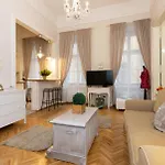 Lejlighed Cozy Vintage Flat By The Basilica *