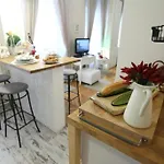 Cozy Vintage Flat By The Basilica * Budapeste