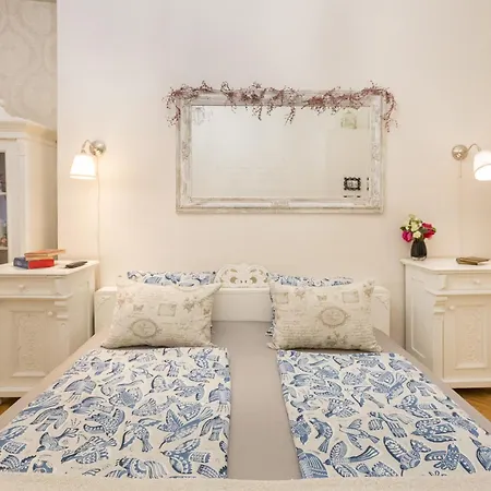Cozy Vintage Flat By The Basilica Apartamento *