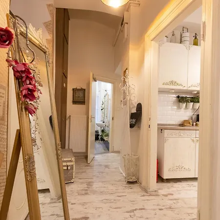 Cozy Vintage Flat By The Basilica Budapešť