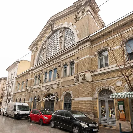 Cozy Vintage Flat By The Basilica Lägenhet *