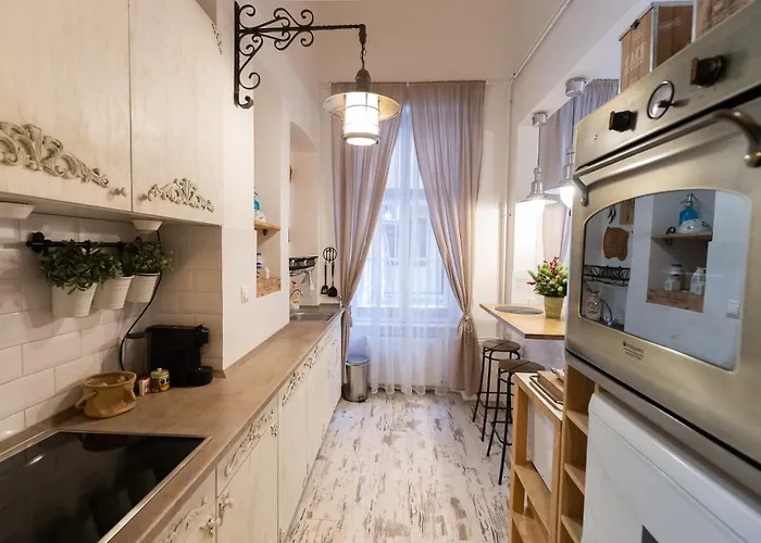 Cozy Vintage Flat By The Basilica Lägenhet *